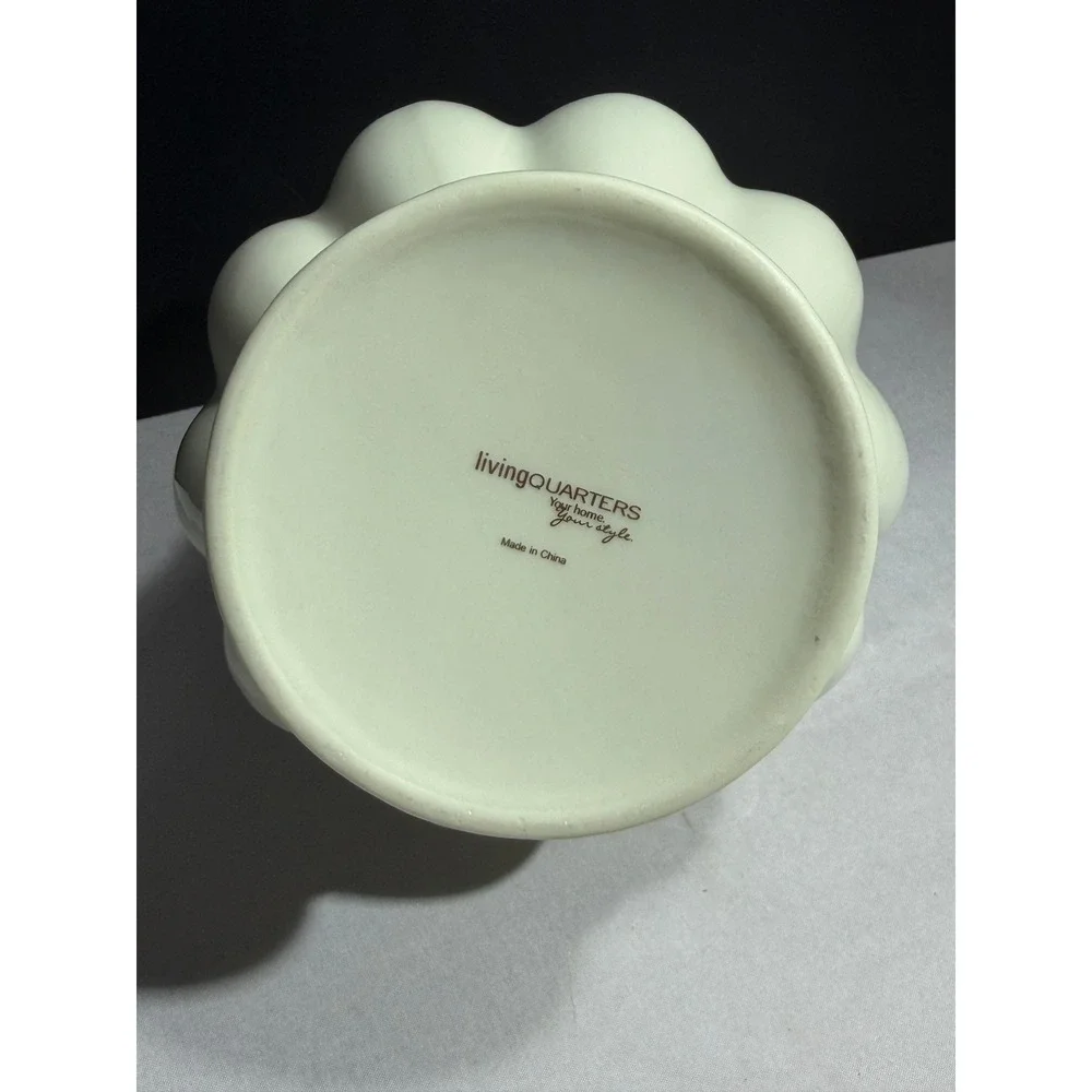 Living Quarters Christmas Holly Ceramic Basket Gold Trim Scalloped Candy Dish